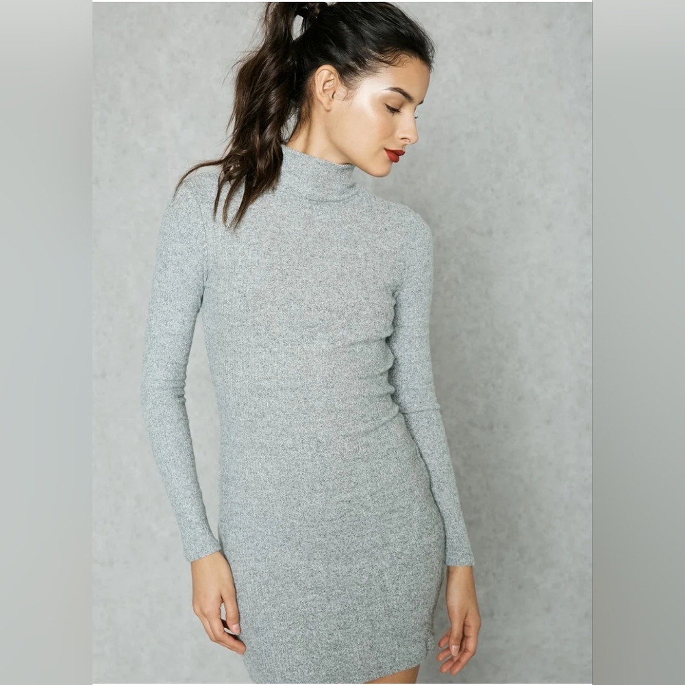 Forever 21 Grey Sweater Dress With Open Back